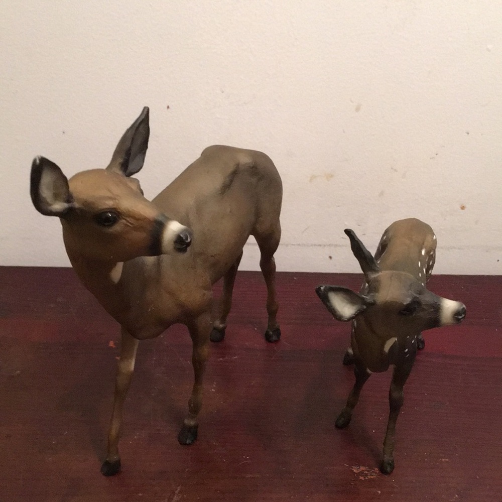 Breyer Deer Family Figurine Set - Picture 2 of 5
